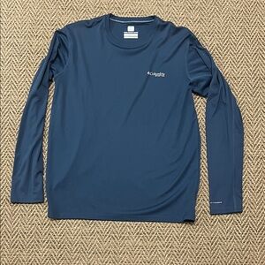 Columbia Men's Dark Blue Long Sleeve Tee size Medium